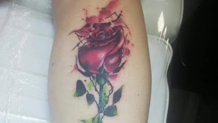 A FLEUR DE PEAU.