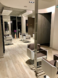 Photo n°39 de Koehler Coiffeur Schweighouse à Schweighouse-sur-Moder (Magasin de produits de beauté)