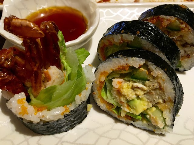 Wrap n roll sushi