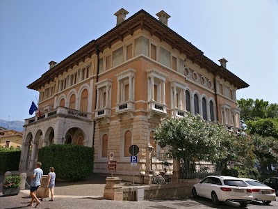 Biblioteca di Palazzo Feltrinelli della Facoltà di Lettere e Filosofia dell