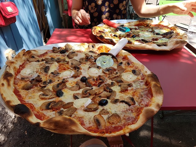 Pizza Brun