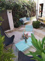 Photo n°19 de La Petite Maison - Cannes B&B : Chambres d'hôtes - Gîte de charme à Cannes à Cannes (Chambre d'hôtes)