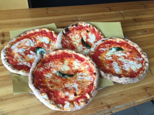 Pizzeria Santa Colomba da Saverio