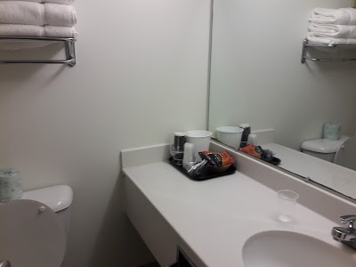Photos of Southgate Hotel