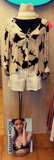 Surf Shop Outlet Gallery - Spain