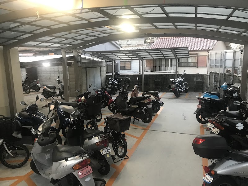 塩屋プレミアパーキング