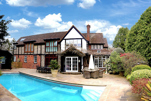 Stay At Highlands Iver