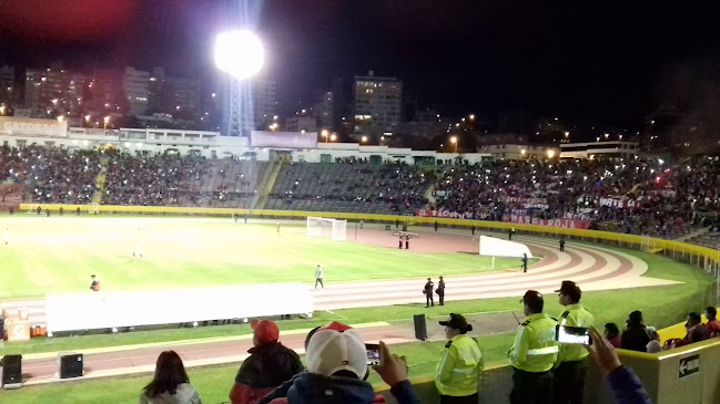 Complejo Deportivo San Juan - Campo de fútbol