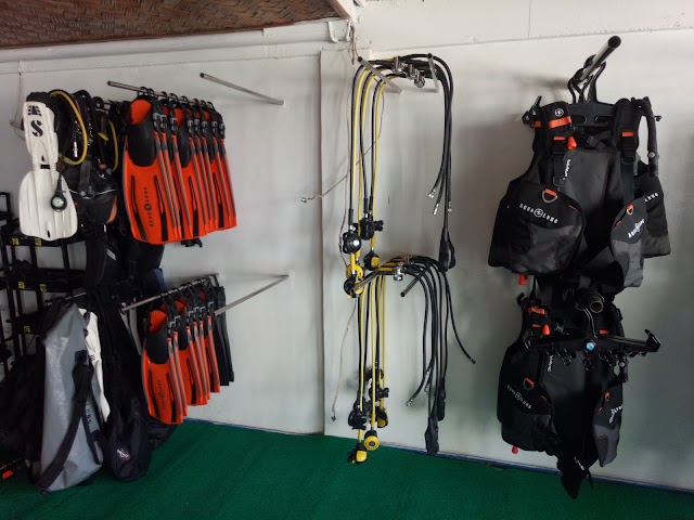 French Kiss Divers Coron