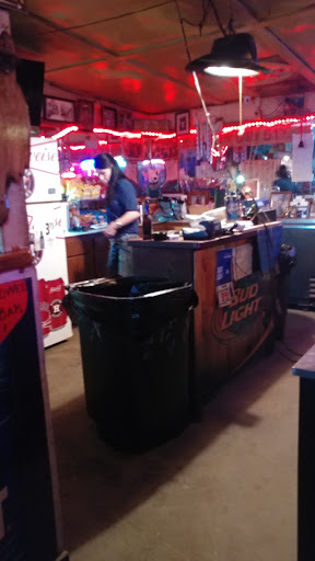 Salty's - Visual