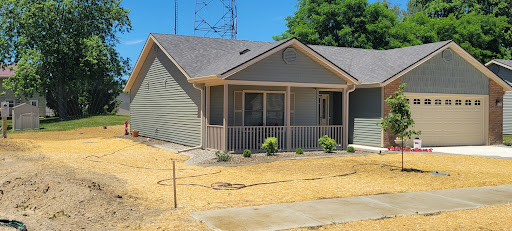Parrish Land & Home Logo