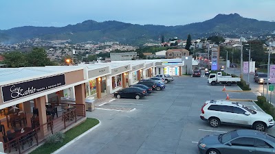 Photos of Plaza La Loma