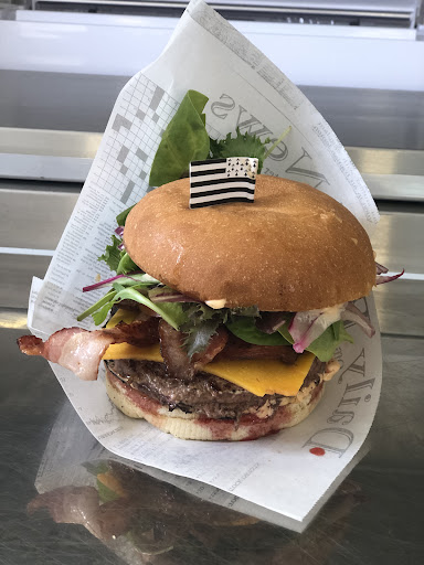 Photo 1 - Le Gourmet Burger