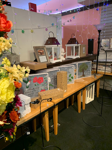 Village Florist & Gifts - Thumbnail