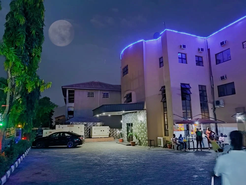 Victory View Hotel & Suites
