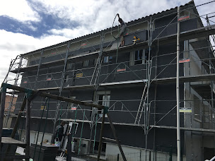 Photo n°9 de SUIRE RAVALEMENT PEINTURE Fondée en 1989 à Thors (Peintre en bâtiment)