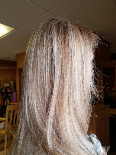Lyn's Hair & Body Care Salon - Thumbnail