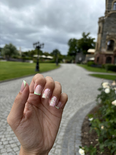 Beauty by Schloss - Thumbnail
