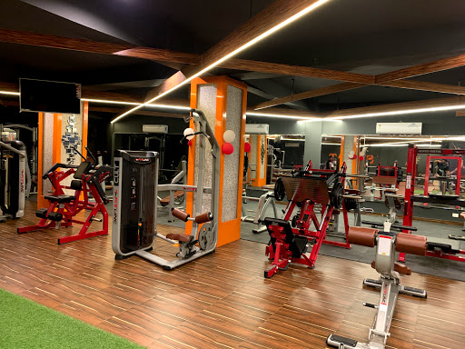 Cyclone Gym- Best and biggest Gym In Mathura | Gym In Mathura