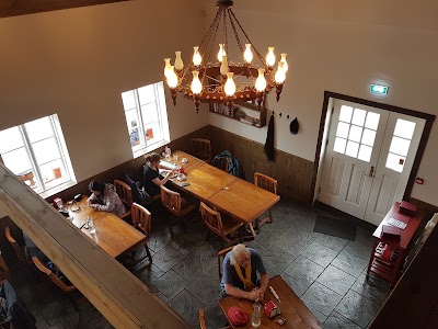 Photos of Kaffi Rau&eth;ka