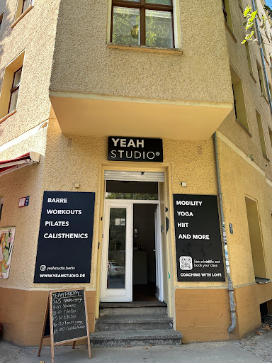 YEAH STUDIO - Visual