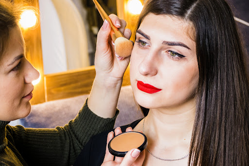 Looking for a professional party makeup service in Kuber Nagar, Ahmedabad? Get ready to shine at… post image
