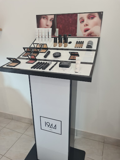 Far&Co Beauty Nail'S Gallery - France