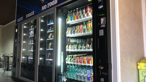 Lavanderia self service Perfugas con distributori automatici di snack e bevande 24H