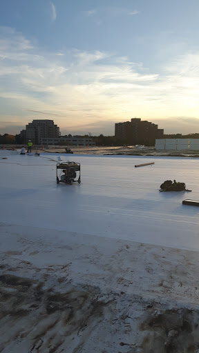 Black and White Commercial Roofing - Thumbnail