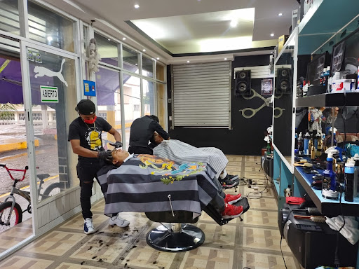 IN THE CUT, El Calvario. The Barber Shop