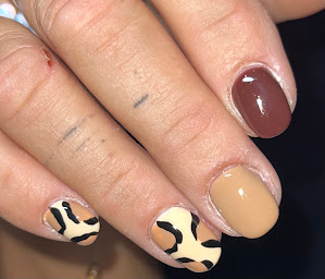 Photo n°3 de M T ONGLES à Mios (Institut de beauté)