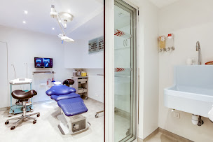 Photo n°2 de Dr Céline Bories à Paris (Dentiste)