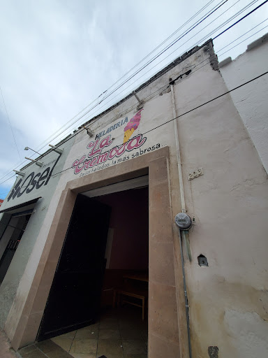 La Cremosa _ Heladería Y Paletería