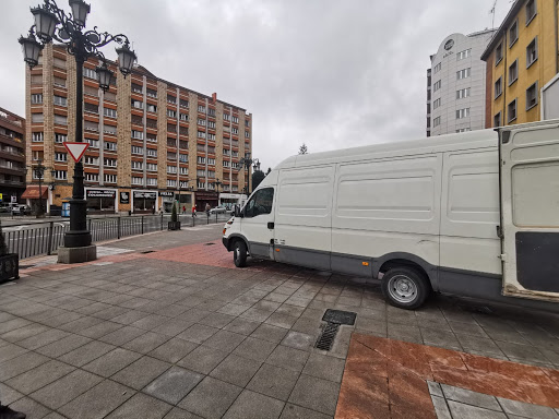 Servicio de Mudanzas en Oviedo - Transportes VRS