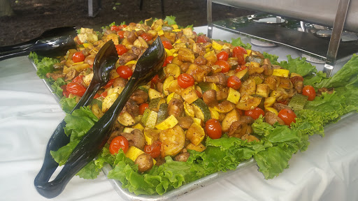 Red's Catering - Visual