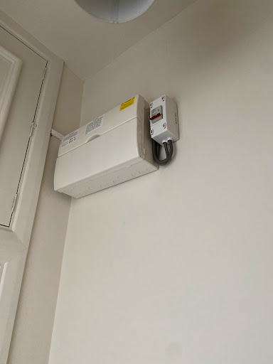 LocalPro Electrical - Visual