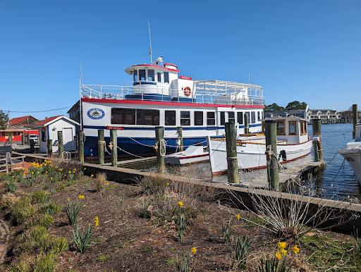 Chesapeake Bay Maritime Museum Parking Lot