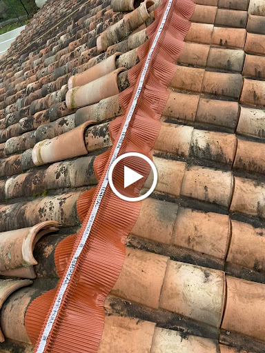 Photo de PJ Rénovation-toiture professionnel de la toiture intervention d’urgence, Recherche De Fuite (garantie décennale ) à Garat (16410)