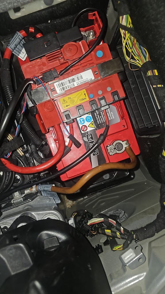 CodeWerx | BMW & MINI COOPER Specialist - car servicing Singapore facility photo 2