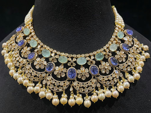 Taking you back to the time when jewellery was brought to you in the comfort of your home and cho… post image