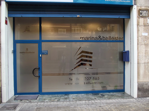 Administración de fincas Marina & Ballester Logo