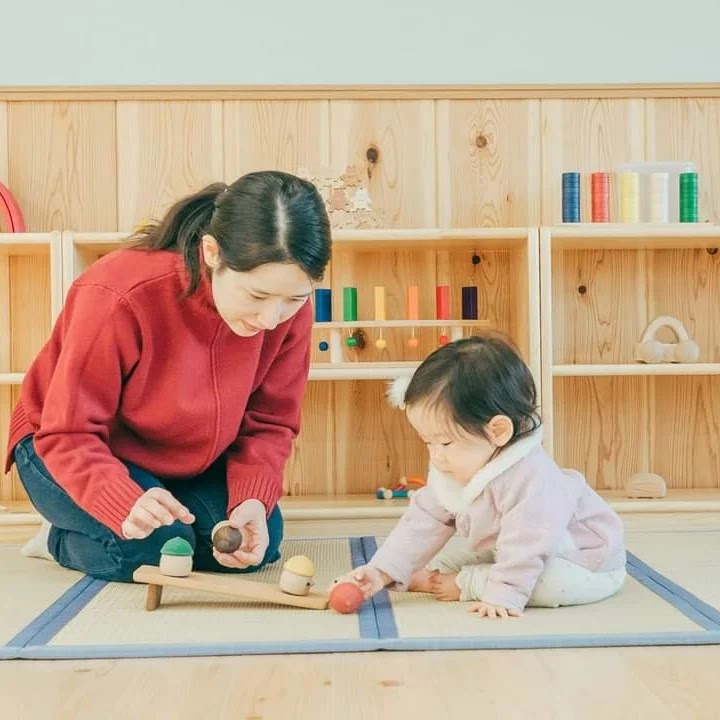 こどもとおもちゃのフラットソース