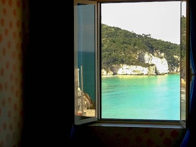 Photos of La Grotta
