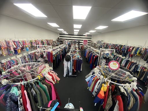 Tots And Teens Consignment Store - Thumbnail