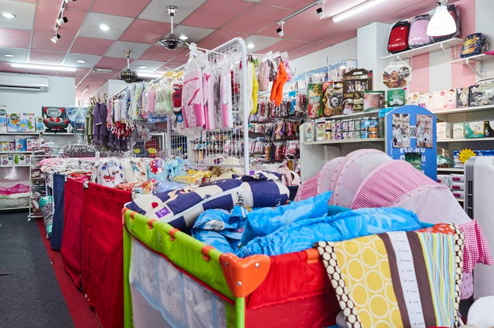 Yons baby store shop