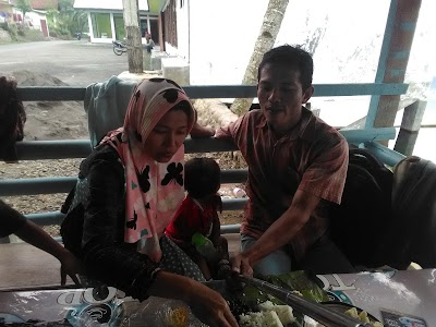 Photos of Mie Ayam Waduk Penjalin