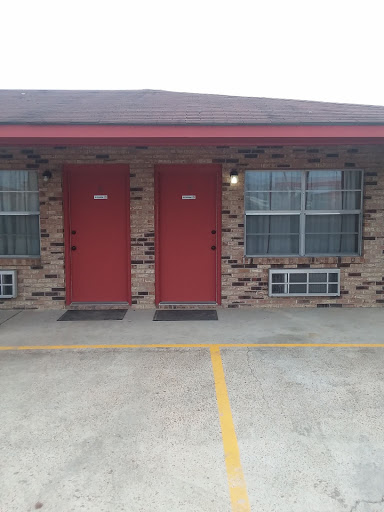 Chuck's Motel - Thumbnail