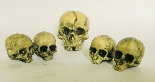 Bizarre Props - Visual