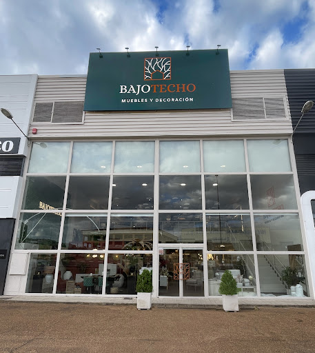 BAJOTECHO MUEBLES Y DECORACIÓN