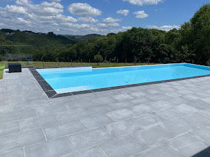 Photo n°6 de DCL Piscine et spa à Saint-Pantaléon-de-Larche (Magasin de matériel pour piscines)